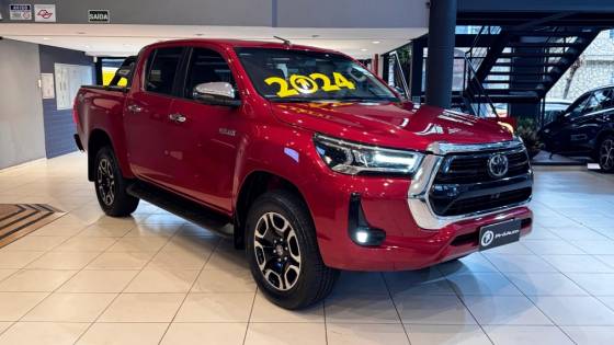 TOYOTA HILUX 2.8 D-4D TURBO DIESEL CD SRX 4X4 AUTOMÁTICO TOYOTA HILUX 2.8 D-4D TURBO DIESEL CD SRX 4X4 AUTOMÁTICO